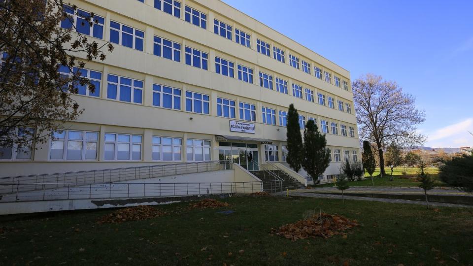 Eğitim Fakültesi Nedir